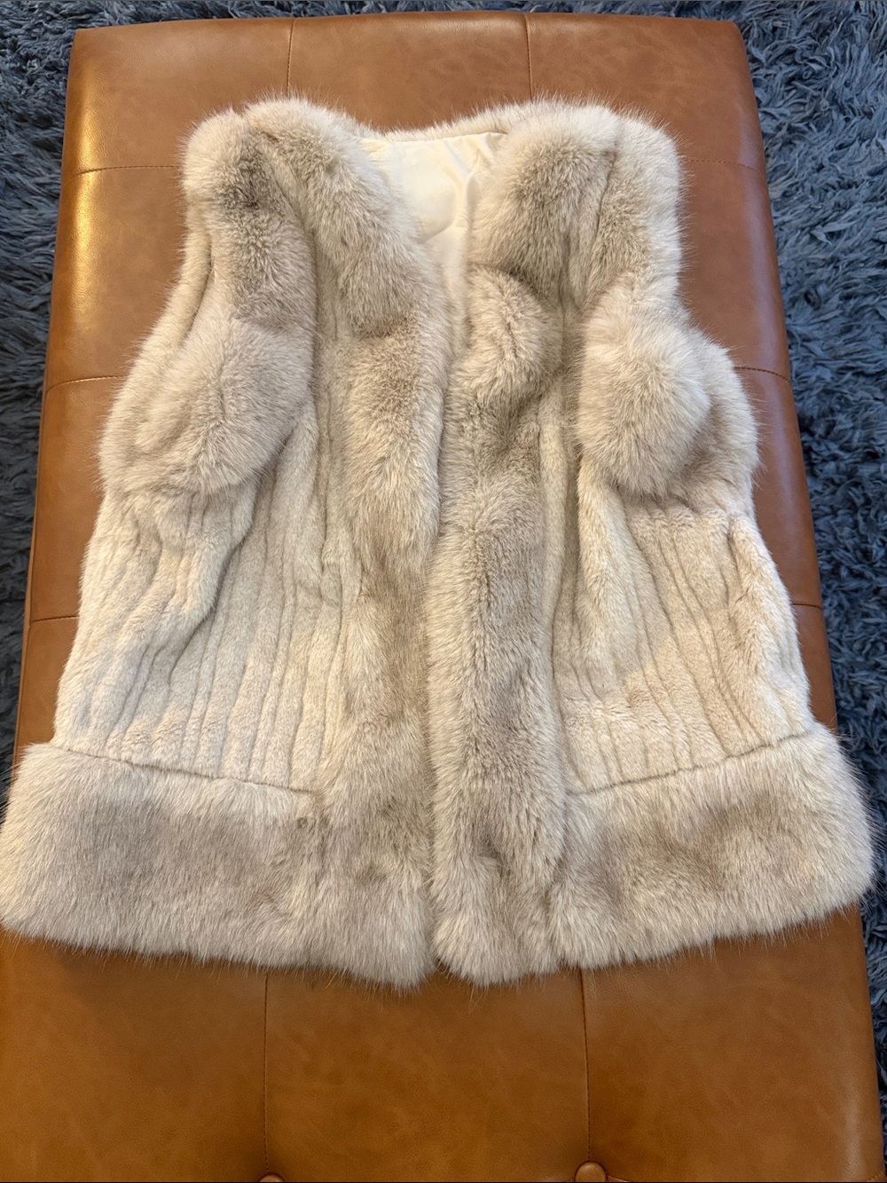 Luxury Cream Faux Fur Vest w Pockets